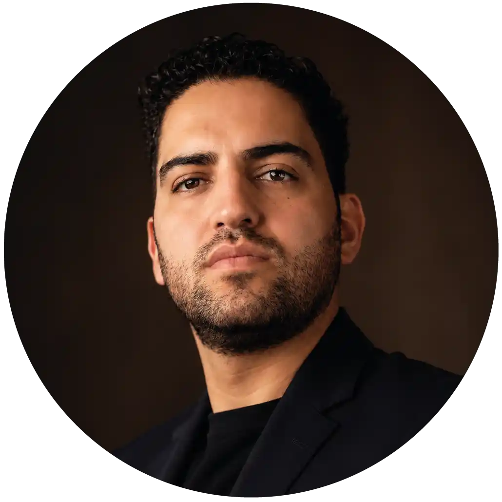 qodef-team-image